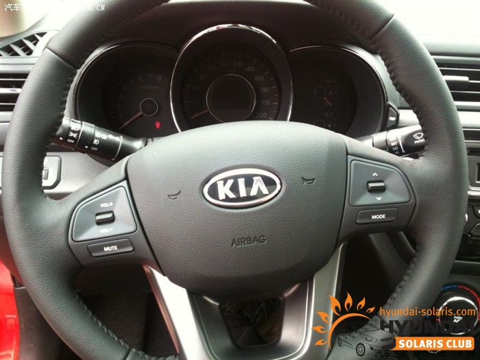    KIA RIO 2012