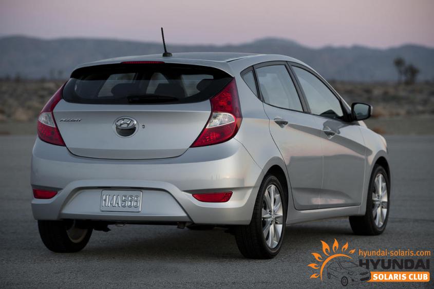 Hyundai Accent  2012