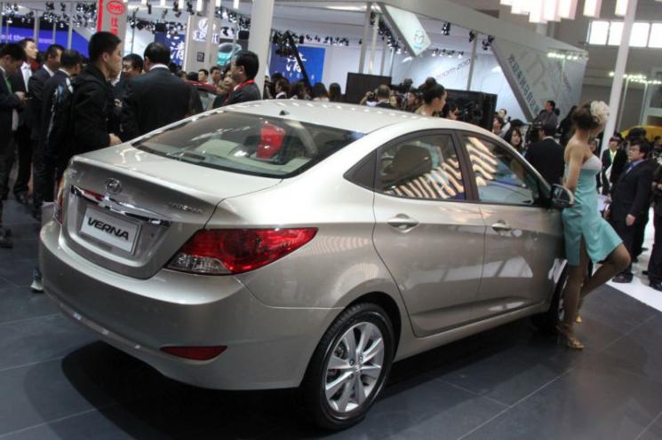  Hyundai Verna  