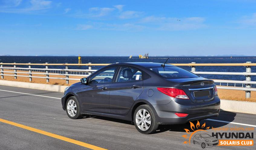 Hyundai Accent 2011 ( )