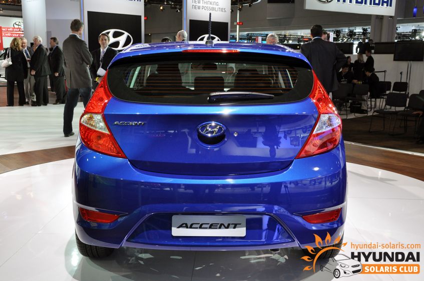 Hyundai Accent hatchback 2012, вид сзади