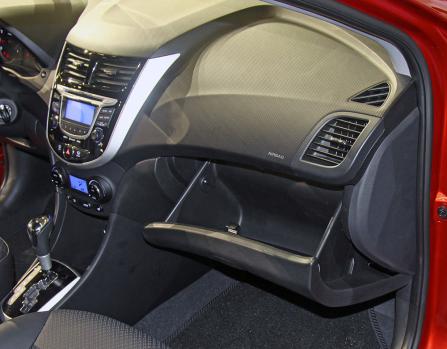 Перчаточный ящик Hyundai Solaris